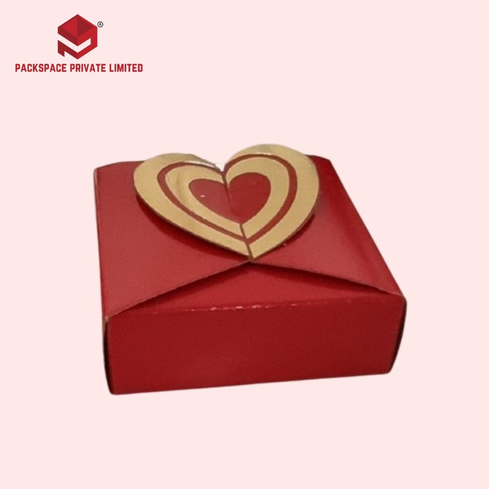 Red Heart-Shaped Gift Box (9x9x3 cm)